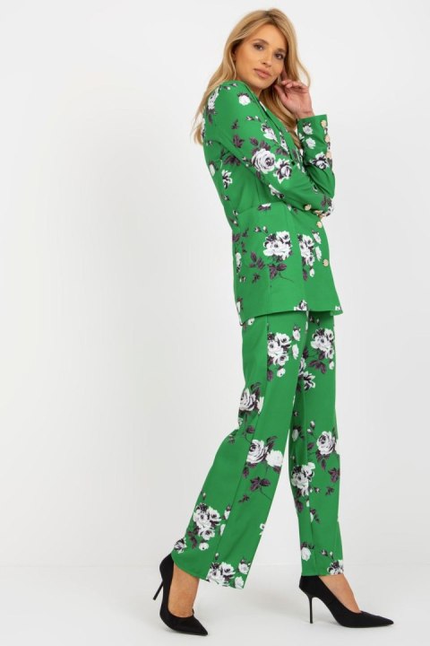 Marynarka w kolorze zielonym