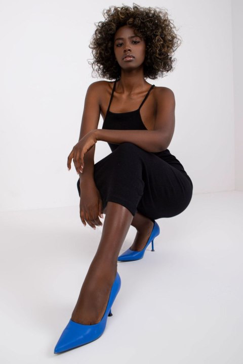 Sukienka Model RV-SK-7562.20X Black - Rue Paris