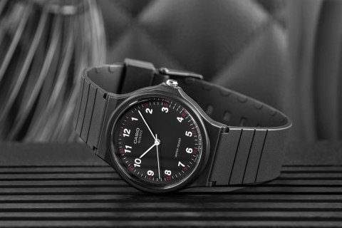 Zegarek Casio MQ-24-1BLLEG Unisex Klasyk - Czarny Minimalizm