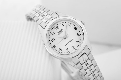 Zegarek Damski Casio LTP-1129A-7BRDF - Srebrna Elegancja