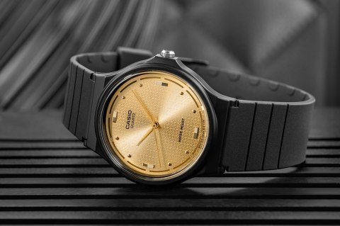 Zegarek Damski Casio MQ-76-9ALDF Klasyczny Złoty