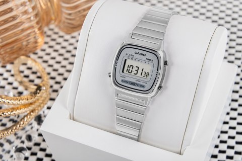 Zegarek Damski Casio Vintage LA670WEA-7EF Srebrny