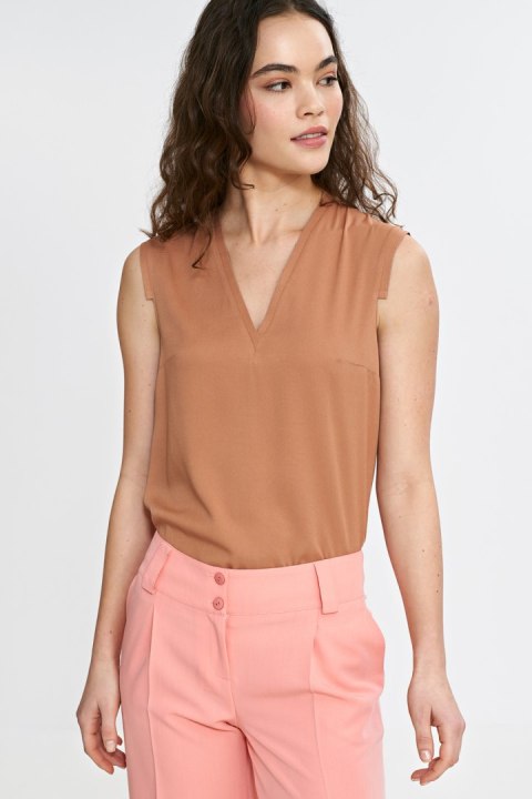 Bluzka bez rękawów z dekoltem V B191 Carmel - Nife